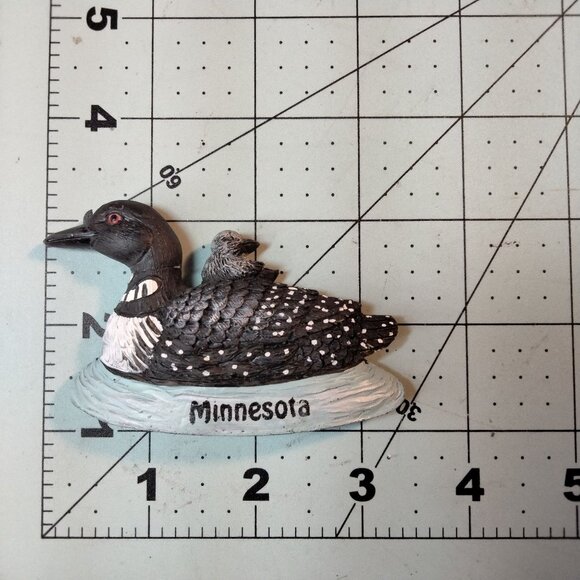 Minnesota Loon Mother Baby Loonlet Magnet Figurine Mothers Day Cabin Cottage - Picture 3 of 3